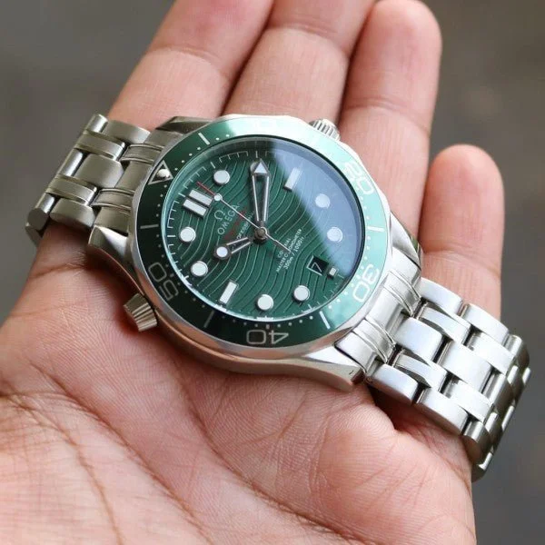 OMEGA SEAMASTER Automatic Premium Watch