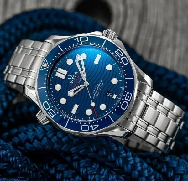 OMEGA SEAMASTER Automatic Premium Watch