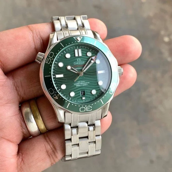 OMEGA SEAMASTER Automatic Premium Watch